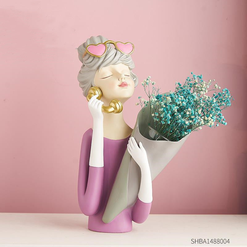 Girl Figurine Resin Sculpture | Abstract Art | Nordic Home Decor