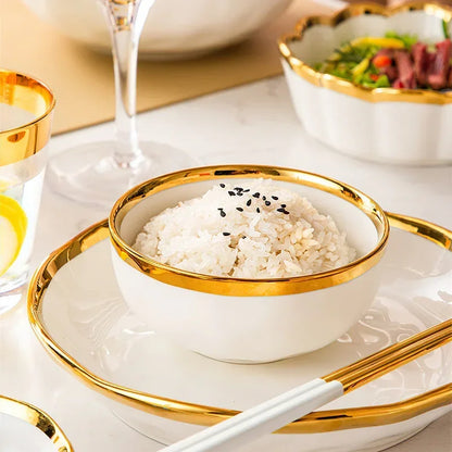 White Ceramic Dinner Plate - Elegant Modern Tableware (1 Piece)